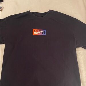 KITH x Nike Black Tee with Orange and Purple Logo preowned size Large